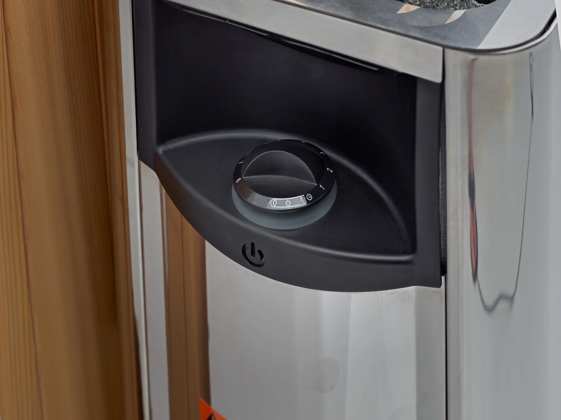 Solis Red Light Traditional Sauna (6 Person) - Image 7